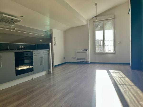 Appartement à louer 580 € CC Montguyon 3 p 60 m² DPE C