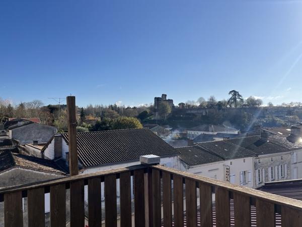 Appartement à louer 580 € CC Montguyon 3 p 60 m² DPE C