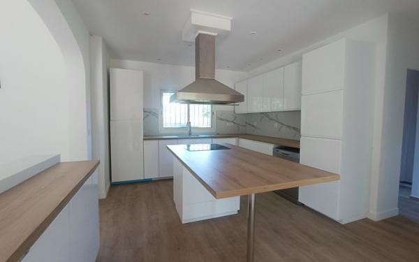 Maison à vendre    4 pièces • 160 m2 Saint-Sauveur