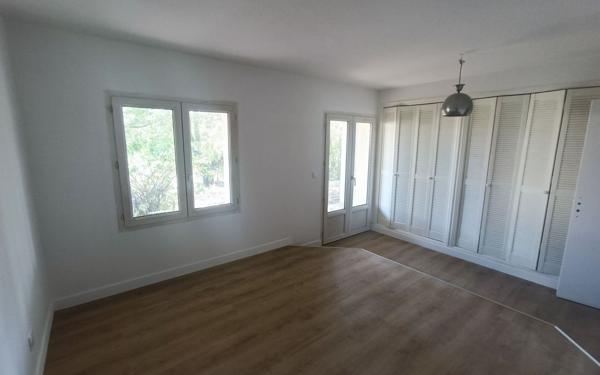 Maison à vendre    4 pièces • 160 m2 Saint-Sauveur