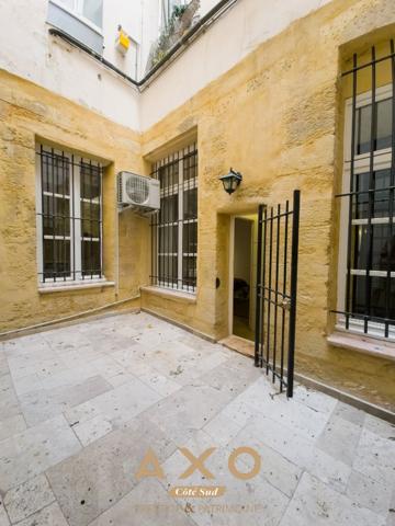 EXCLUSIVITE - AIX-EN-PROVENCE - CENTRE-VILLE HISTORIQUE - APPARTEMENT BOURGEOIS - T3 - 2 ACCES - IDEAL PROFESSIONS LIBERALES - COUR - CAVE - 520 000€