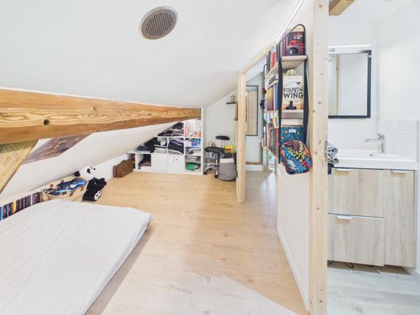 Haute Savoie (74), à vendre SAMOENS - Domaine skiable du Grand Massif - Chalet neuf P8