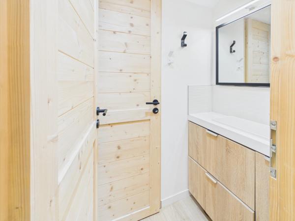 Haute Savoie (74), à vendre SAMOENS - Domaine skiable du Grand Massif - Chalet neuf P8