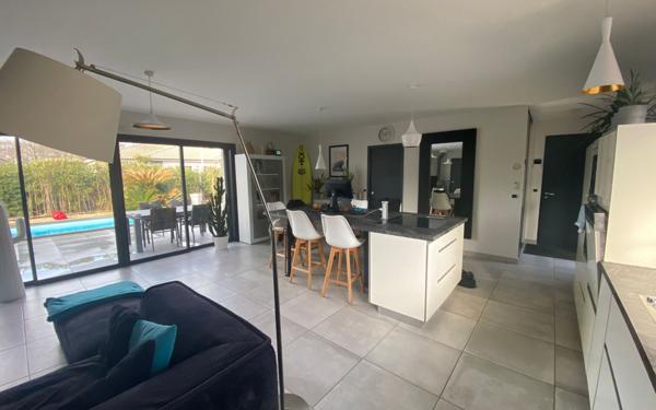 Maison à vendre    4 pièces • 100 m2 Gujan-Mestras