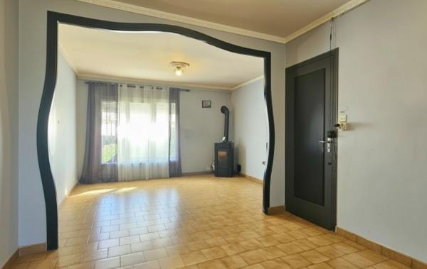 Vente Maison de ville Avec jardin et garage à rafraîchir Aiguillon   