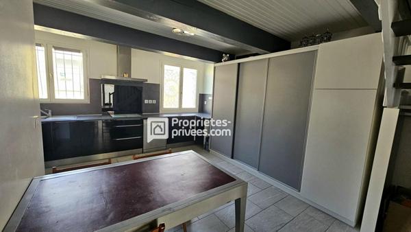 MAISON DE VILLE 3 FACES DE 70 M² AVEC  GRANDGARAGE ET TERRASSE