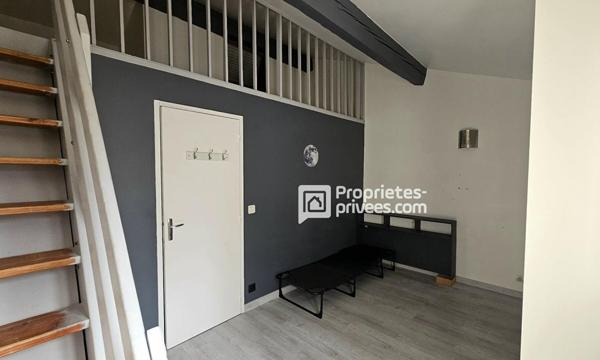 MAISON DE VILLE 3 FACES DE 70 M² AVEC  GRANDGARAGE ET TERRASSE