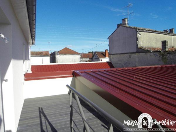 Location Appartement avec terrasse et parking - 2 chambres - 65m² - COGNAC