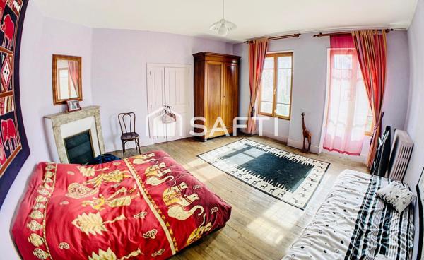 Maison de ville 12 pièces avec jardin