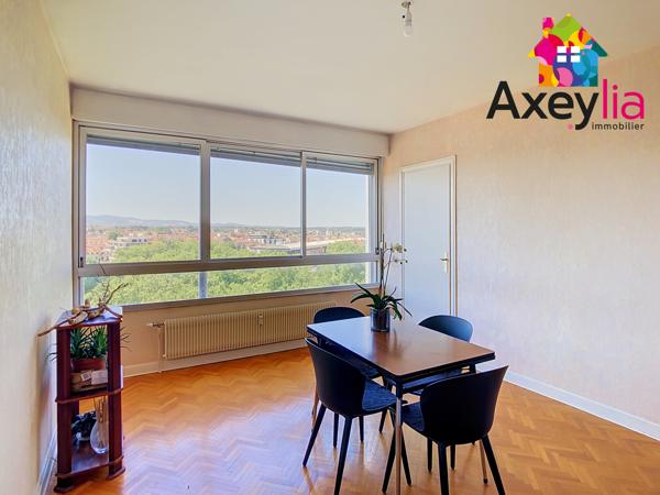 A VENDRE - ROANNE - APPARTEMENT PLEIN CENTRE AVEC VUE DEGAGEE