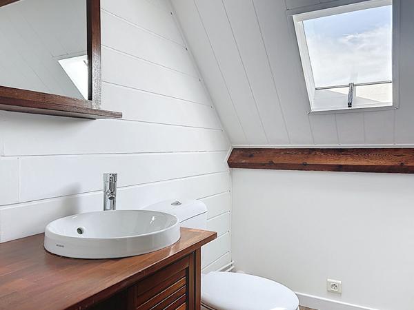 Maison rénovée sur sous-sol, 3 chambres, Trégourez, sur plus de 1000 m² de terrain