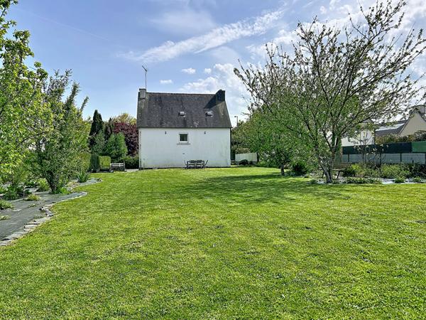 Maison rénovée sur sous-sol, 3 chambres, Trégourez, sur plus de 1000 m² de terrain