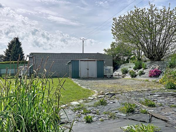 Maison rénovée sur sous-sol, 3 chambres, Trégourez, sur plus de 1000 m² de terrain