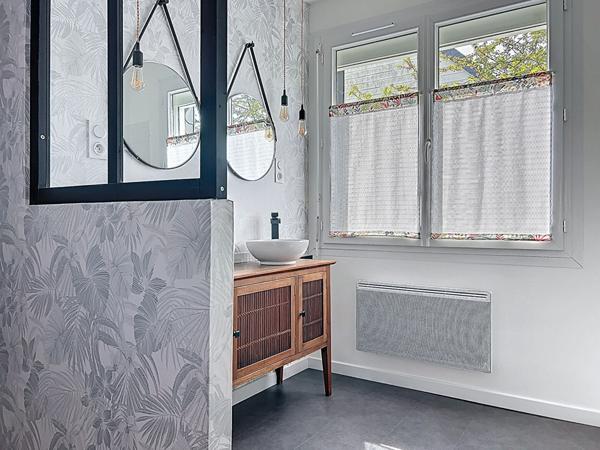 Maison rénovée sur sous-sol, 3 chambres, Trégourez, sur plus de 1000 m² de terrain
