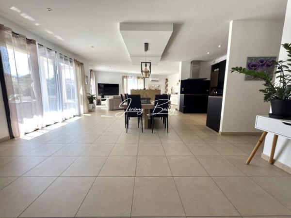Maison à vendre 5 pièces de 136 m²
