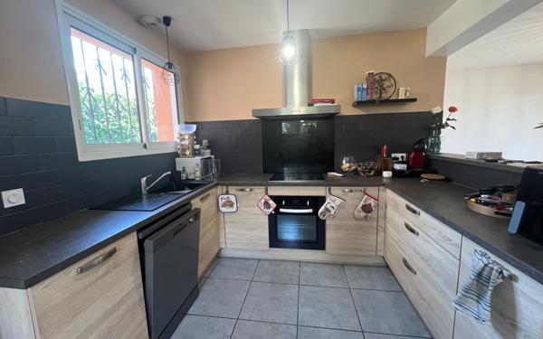 Maison à vendre    3 pièces •  Mugron