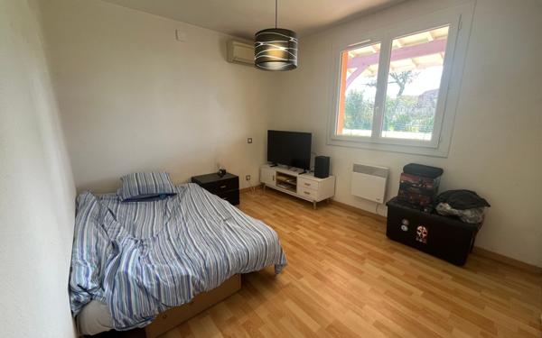 Maison à vendre    3 pièces •  Mugron