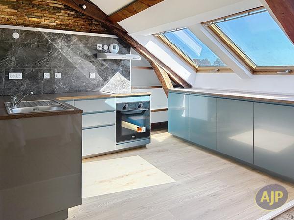 Appartement à louer Chateaubriant : 3 pièces, 86m² avec 2 chambre(s) à 770€ - AJP Immobilier Châteaubriant