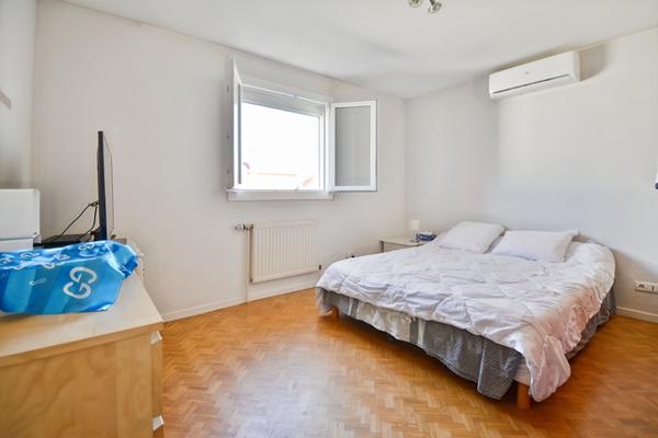 Maison Villeurbanne 6 pièce(s) 214 m2