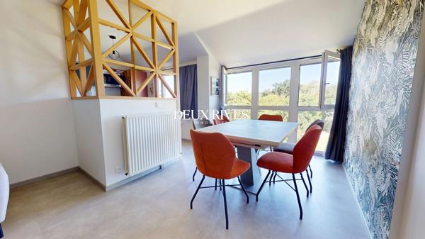 Duplex Familial 3 Chambres – Dernier Étage, Garage, Parc Paysagé et Toutes Commodités à Pied