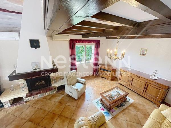 Villelongue De La Salanque - A VENDRE Villa Plain pied en 4 faces de 6 pièces avec jardin et garage