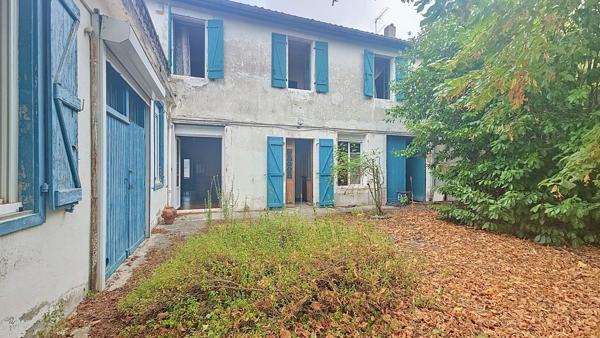 Maison de ville spacieuse à vendre à Cazères