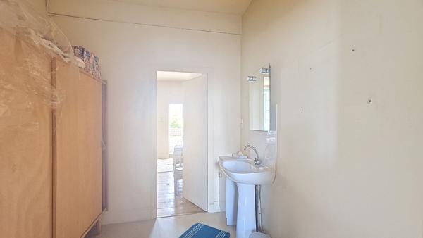 Maison de ville spacieuse à vendre à Cazères