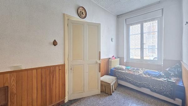 Maison de ville spacieuse à vendre à Cazères