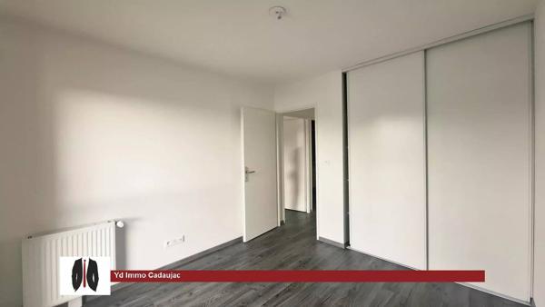Appartement T3 avec terrasse, deux stationnements et local vélos