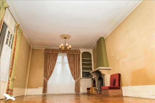 Maison à vendre |  Bourganeuf |  8 pièces | 220 m²