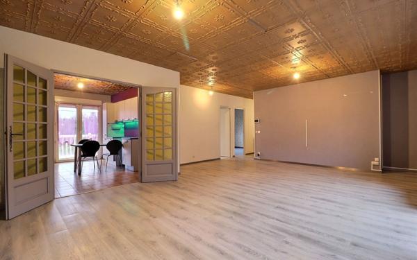 Maison à vendre    6 pièces • 155 m2 Creutzwald