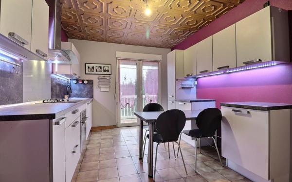 Maison à vendre    6 pièces • 155 m2 Creutzwald