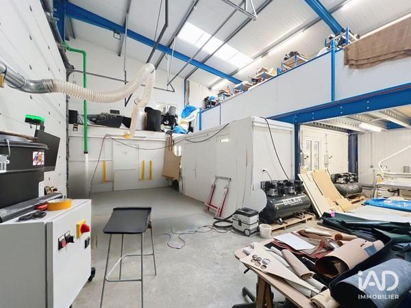 Location local d’activité 330 m² Brie-Comte-Robert