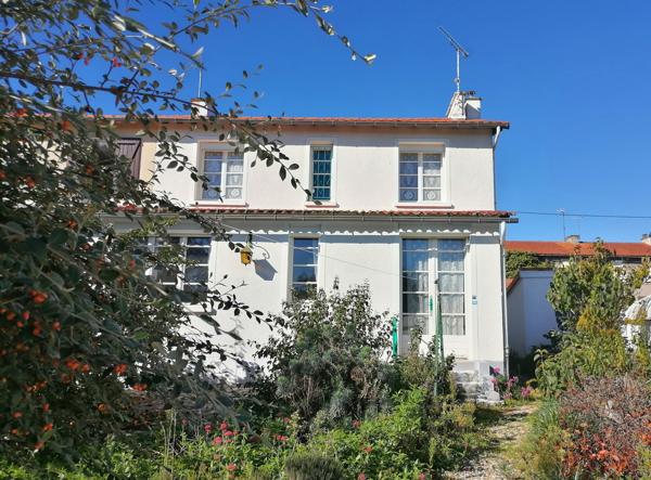 POITIERS - QUARTIER DU PORTEAU - MAISON T 6 Poitiers (86000)