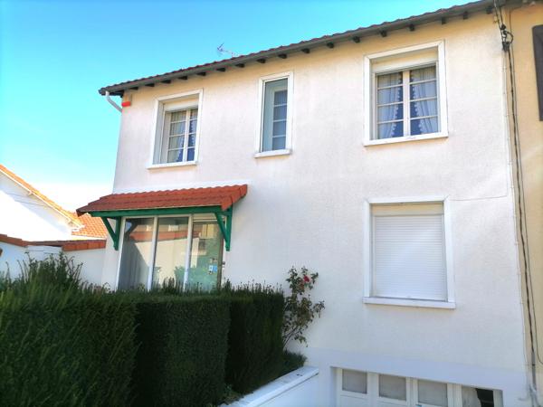 POITIERS - QUARTIER DU PORTEAU - MAISON T 6 Poitiers (86000)