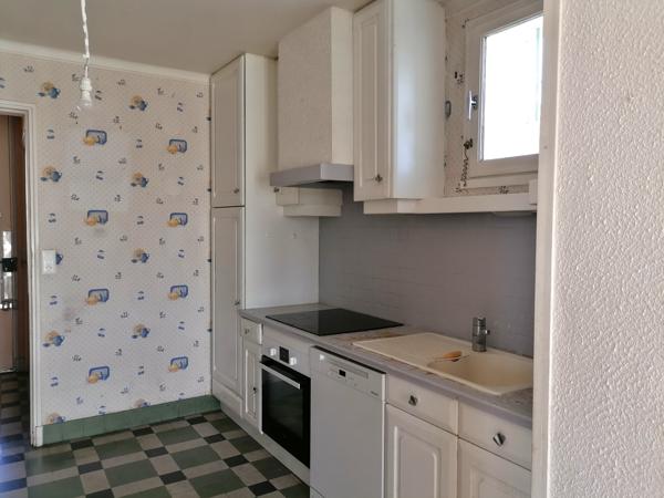 POITIERS - QUARTIER DU PORTEAU - MAISON T 6 Poitiers (86000)