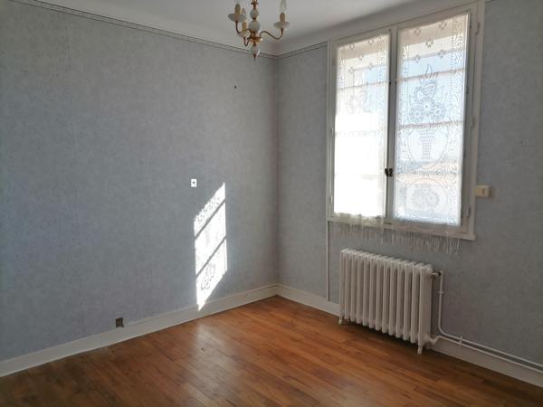 POITIERS - QUARTIER DU PORTEAU - MAISON T 6 Poitiers (86000)
