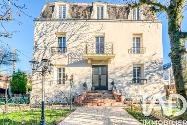 Maison à vendre 9 pièces 218 m² Noisy-le-Grand