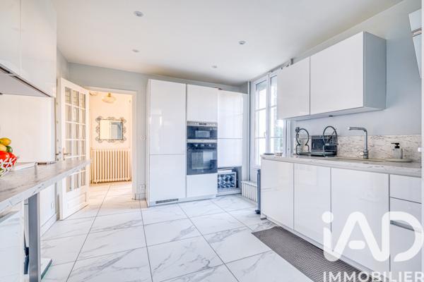 Maison à vendre 9 pièces 218 m² Noisy-le-Grand