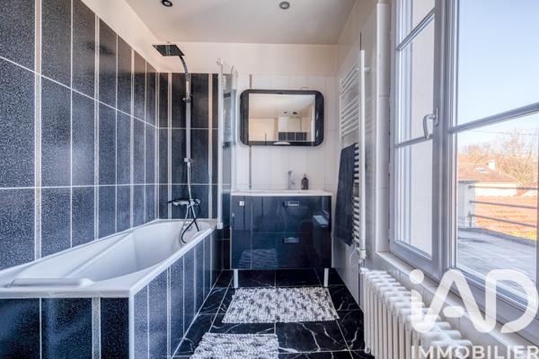 Maison à vendre 9 pièces 218 m² Noisy-le-Grand