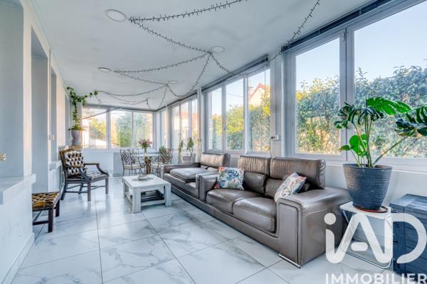 Maison à vendre 9 pièces 218 m² Noisy-le-Grand