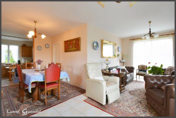 Deux Maisons sur un vaste terrain arboré, idéal pour une famille avec personne âgée ou location saisonnière