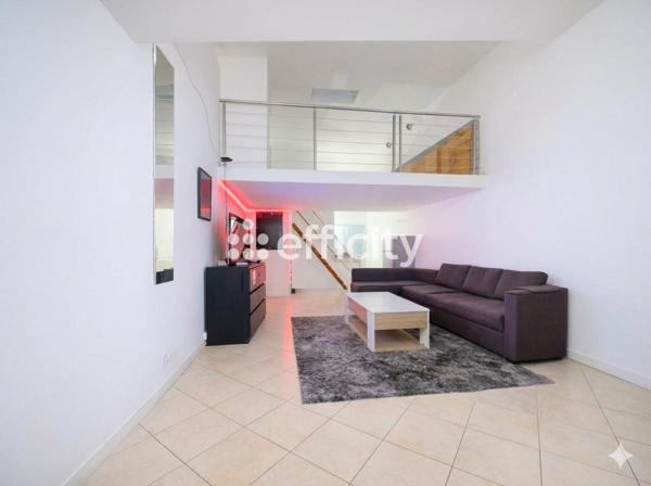 Immeuble 6 pièces - 100 m²