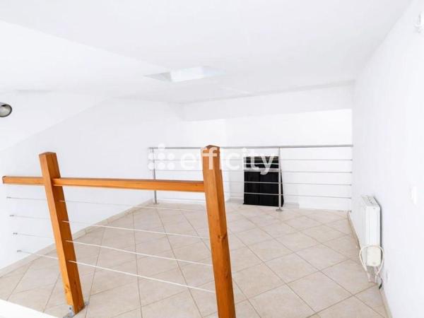 Immeuble 6 pièces - 100 m²