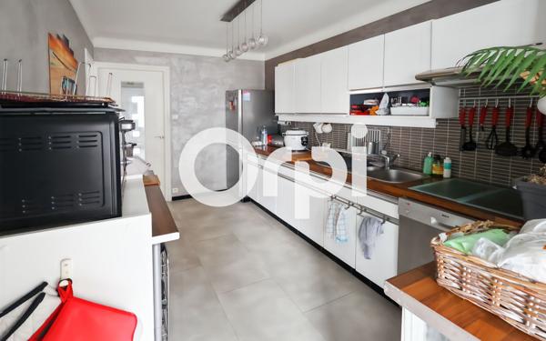 Maison à vendre    4 pièces •  Coudekerque-Branche