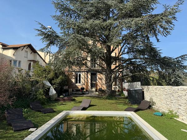 Maison de Maitre avec piscine et garage ? Proche centre et gare, Carcassonne