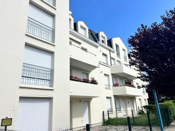 Très bel appartement F3 de 75 m² avec box et parking