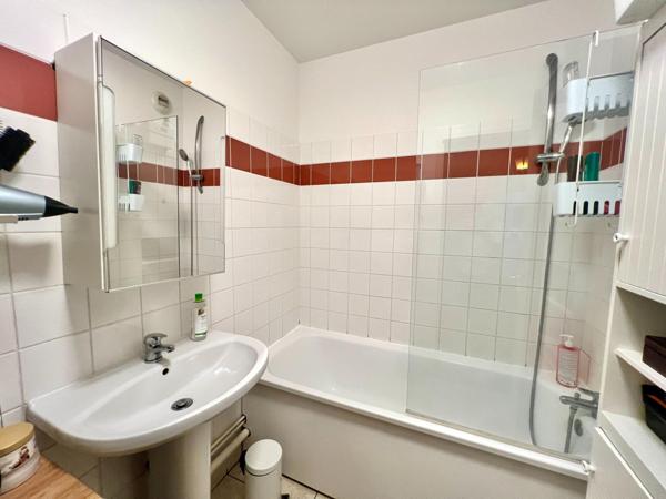 Très bel appartement F3 de 75 m² avec box et parking