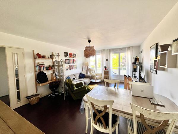 Très bel appartement F3 de 75 m² avec box et parking
