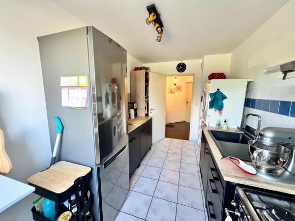 Très bel appartement F3 de 75 m² avec box et parking